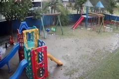 CEI-Cantinho-da-Alegria-Alagamento-na-área-externa