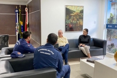 Comandante-do-8o-Batalhao-de-Bombeiro-Militar-faz-visita-a-prefeitura-3